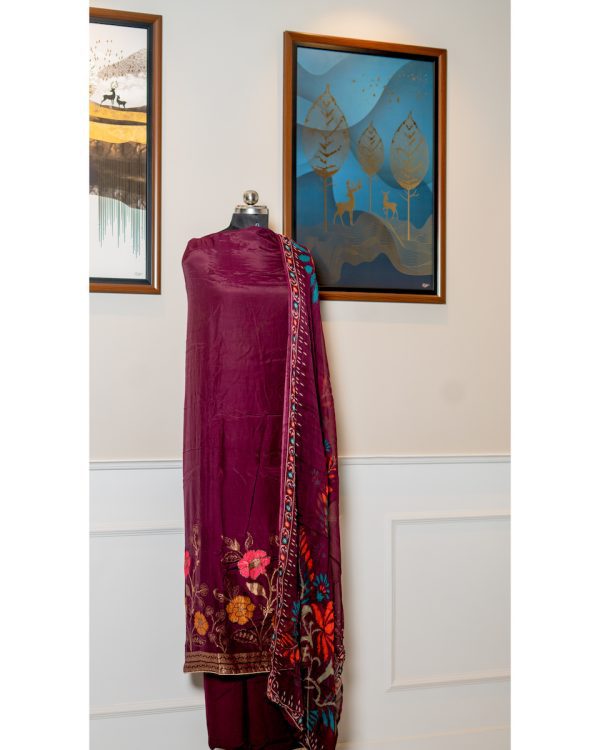 Royal Ember – Brocade & Chiffon Elegance