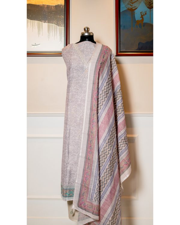 Serene Cascades – Linen Mélange - Image 4