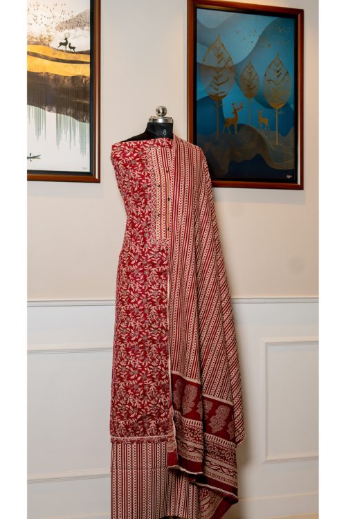Crimson Heritage – Pure Cotton Elegance