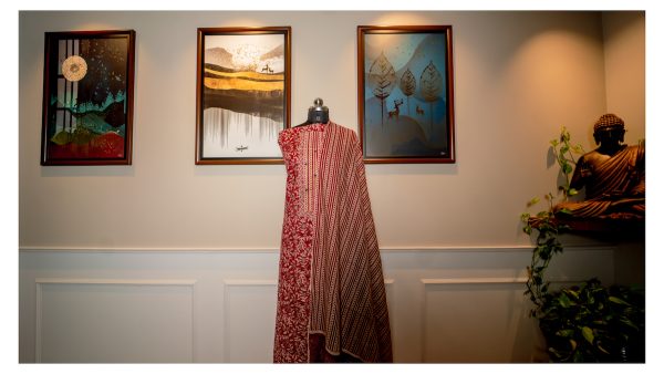 Crimson Heritage – Pure Cotton Elegance - Image 2