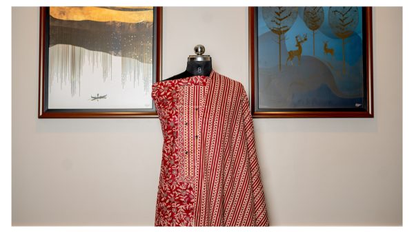 Crimson Heritage – Pure Cotton Elegance - Image 3