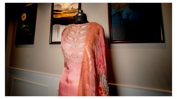 Rosewood & Gold – Muslin Elegance with Banaras Dupatta - Image 4