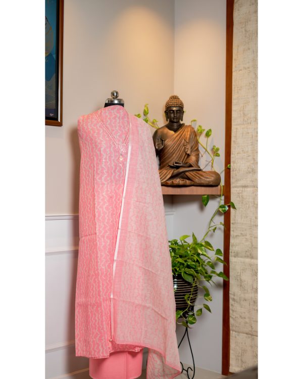 Elegant Linen Fusion Duptta