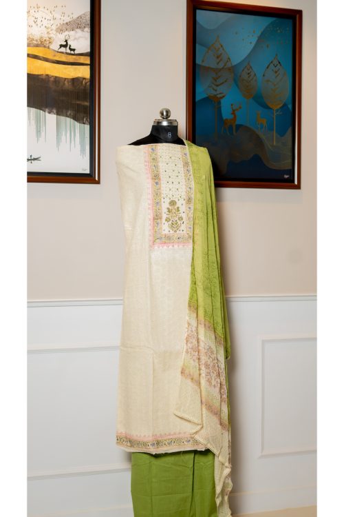 Meadow Mystique – Chikankari Elegance