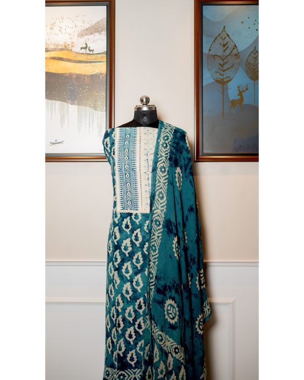 Indigo Serenade – Pure Cotton Artistry
